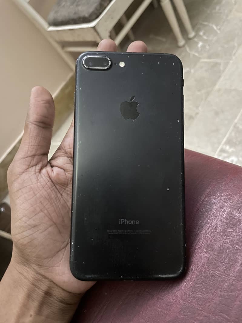Apple iPhone 7 Plus 4