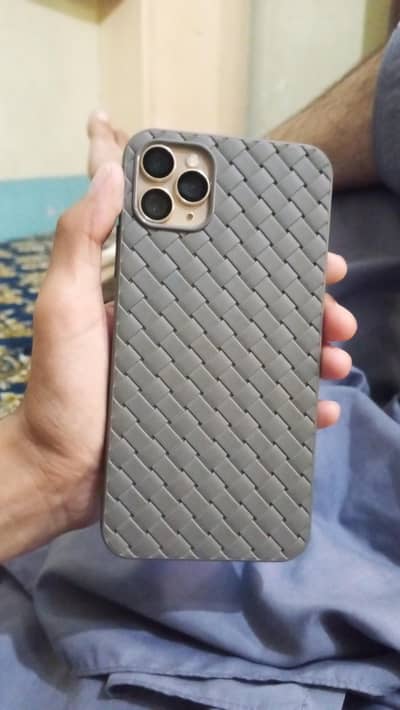 iphone 11 pro max 512 gb mobile and WhatsApp number 03108929673