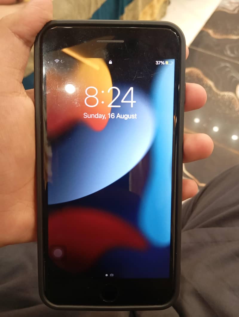 Apple iPhone 7 Plus 1