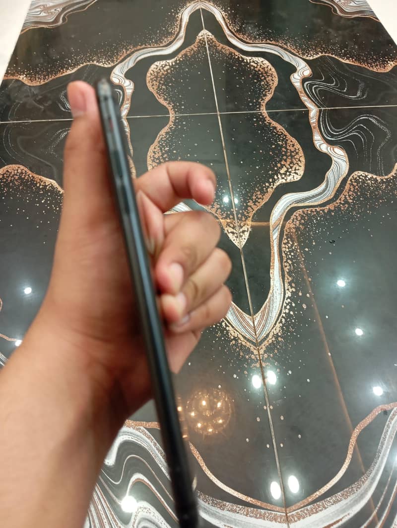 Apple iPhone 7 Plus 4