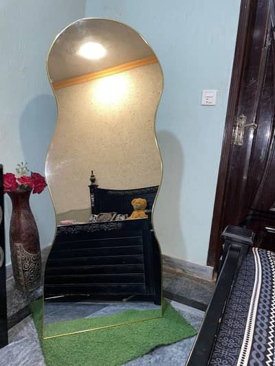 CURVE STANDING MIRROR (new)