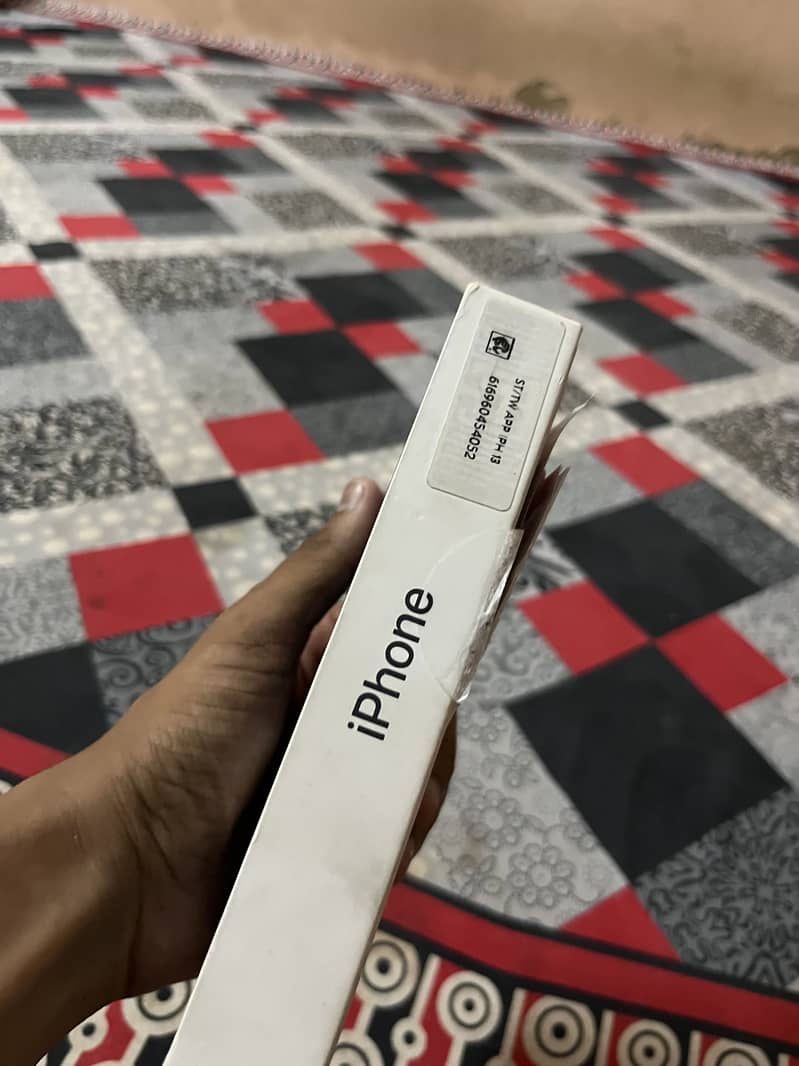 Apple iPhone 13 3