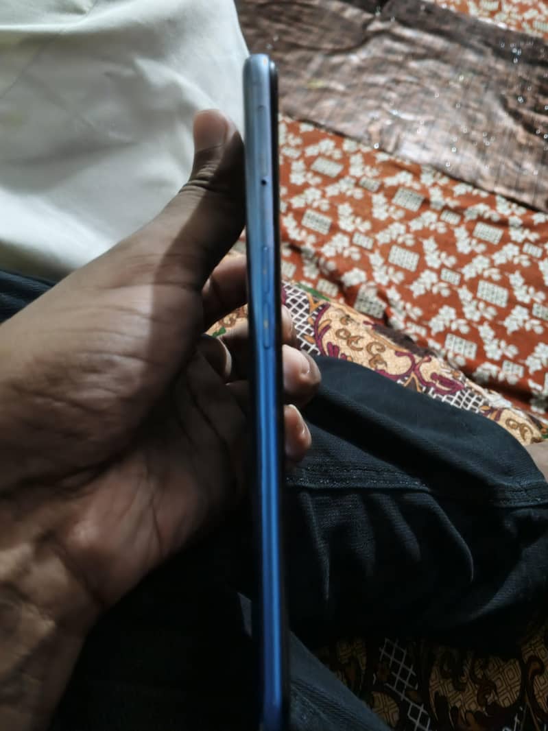 OPPO A53 3