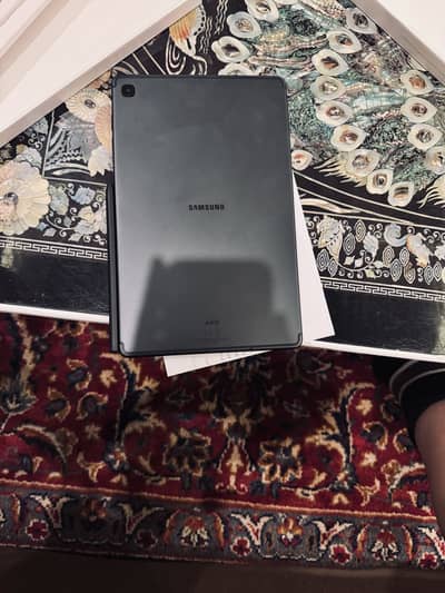 Brand-new Samsung tablet used for one year with bill Boughtt 80k