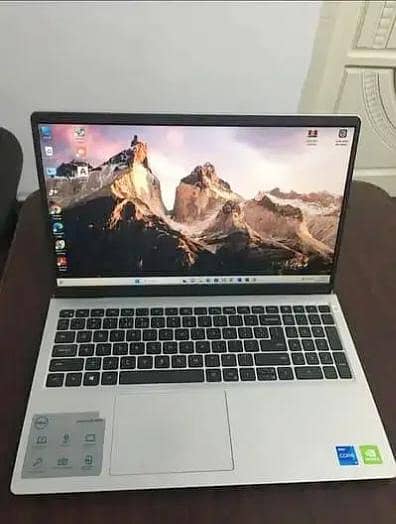 Dell Latitude 5421 | i7-11850H | Win11 Pro