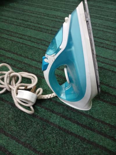 Philips Steam Iron used Good condition working.