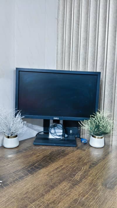 Dell LCD 19 inch wide