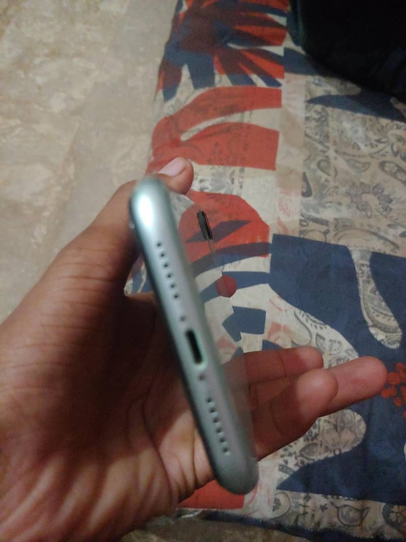 Apple iPhone 11 1