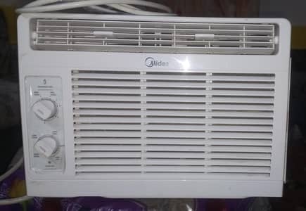 Media 0.5 ton window ac