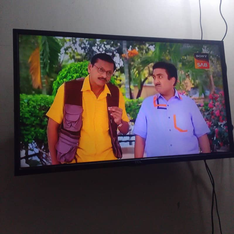 t c l led with Android device 1