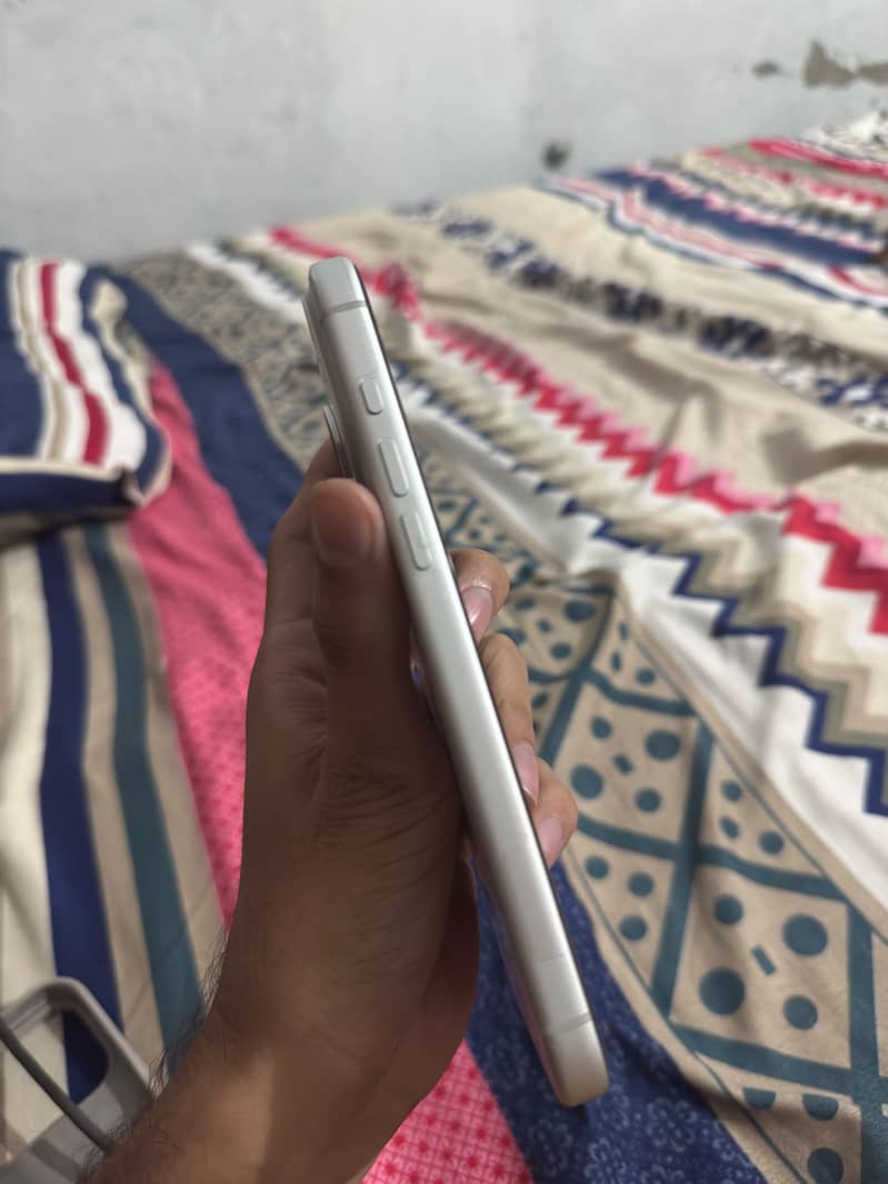 Apple iPhone 17 Pro Max 3