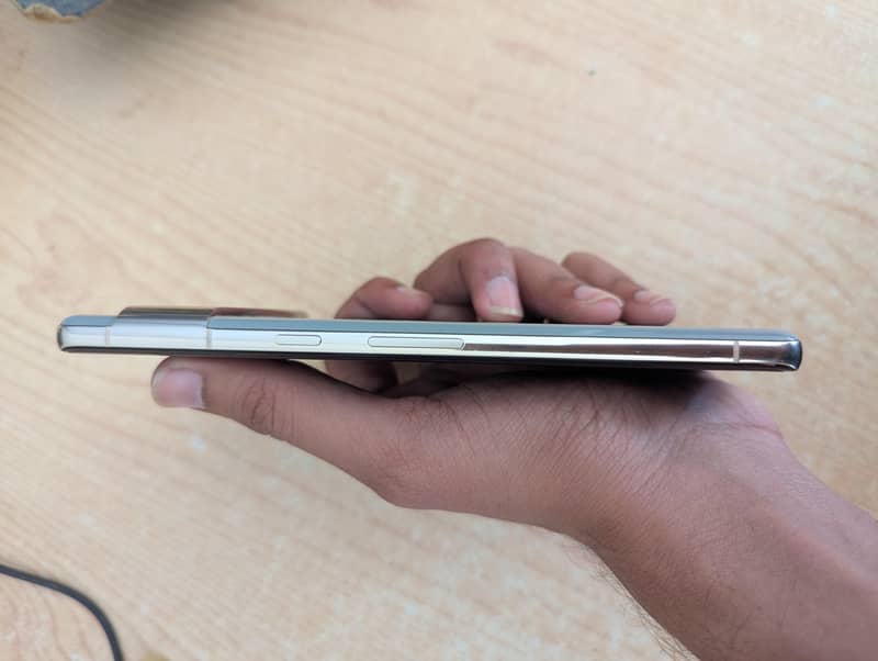 Google Pixel 7 Pro 6