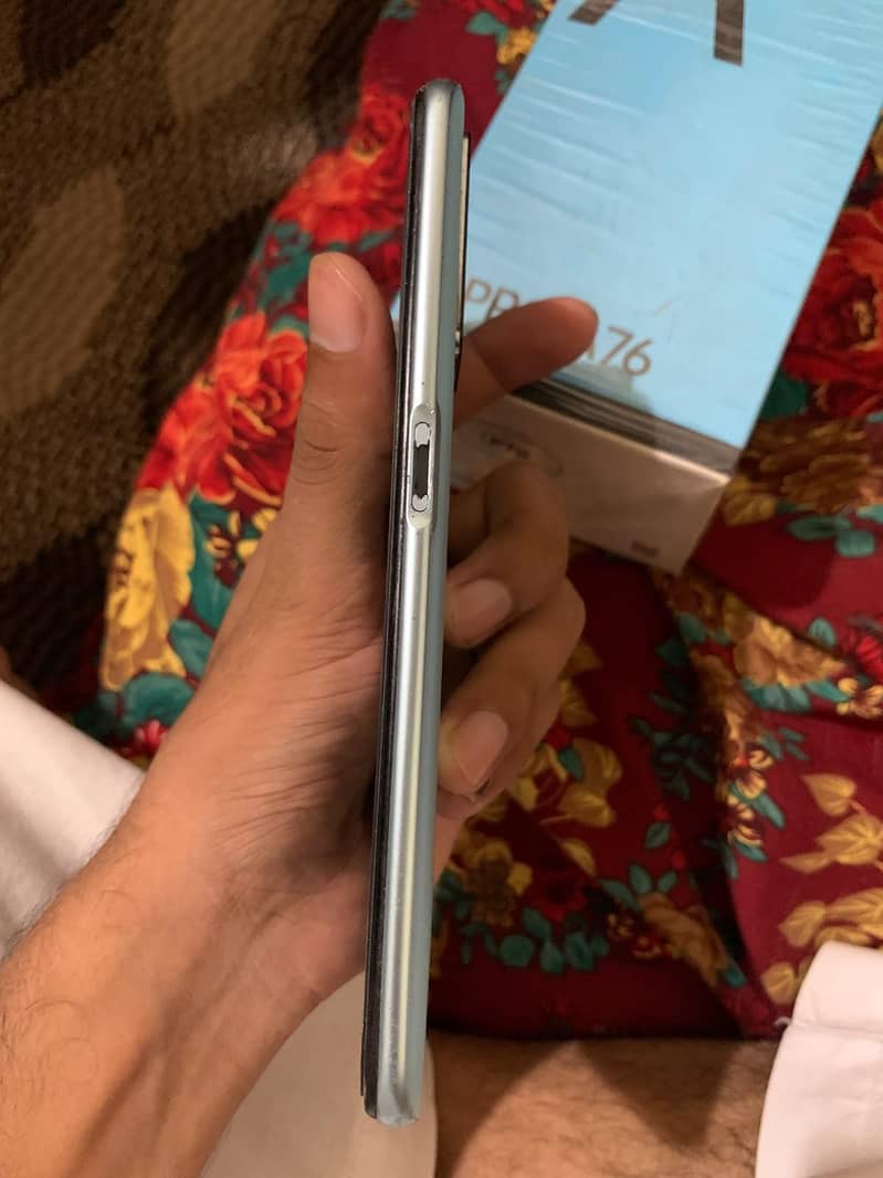OPPO A76 6
