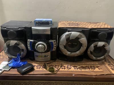 Pioneer 3DVD Changer System with Heavy Speakers & Bluetooth Module