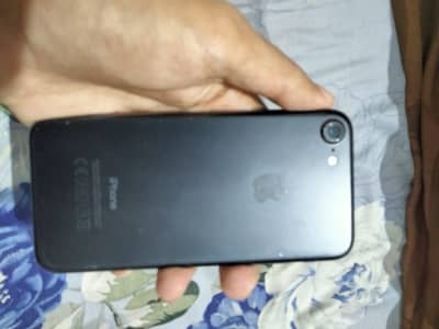 Apple iPhone 7 urgent sale