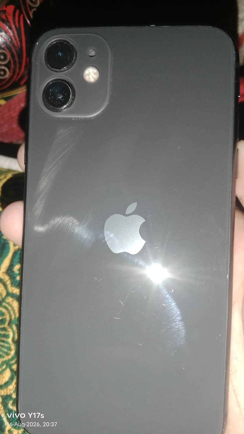 Apple iPhone 11 0