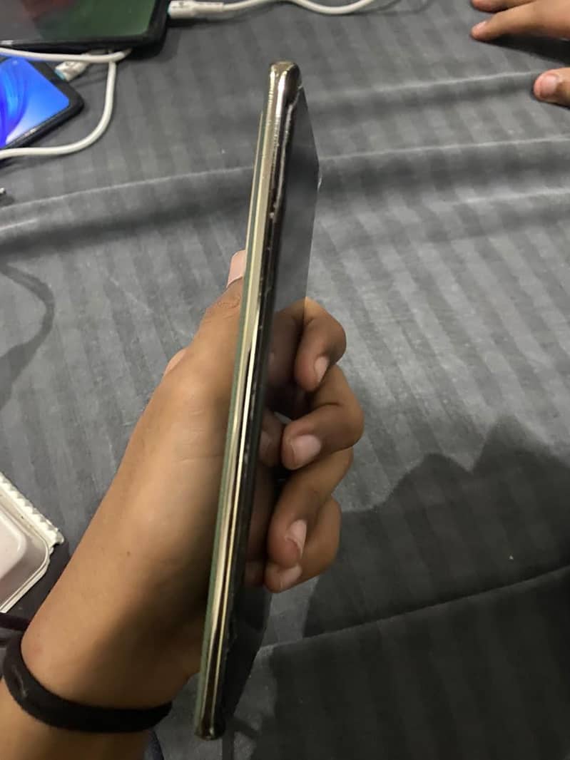 Infinix Note 40 Pro 6