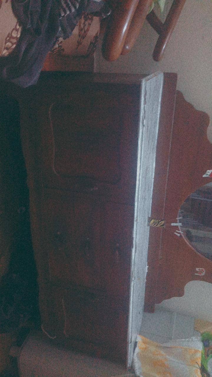 Dressing table 1