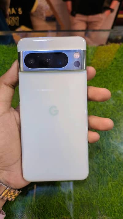 Google Pixel 8 Pro