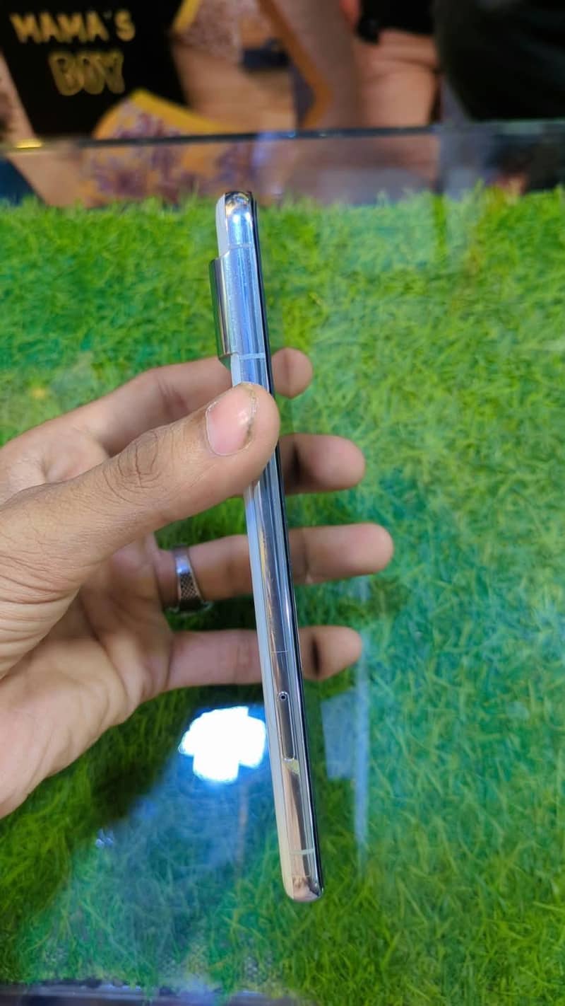 Google Pixel 8 Pro 4