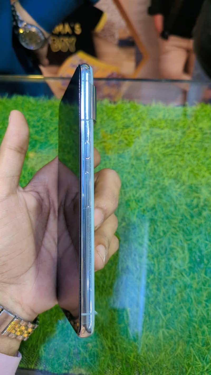 Google Pixel 8 Pro 5