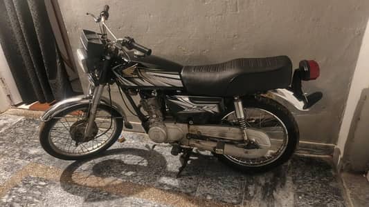 United 125