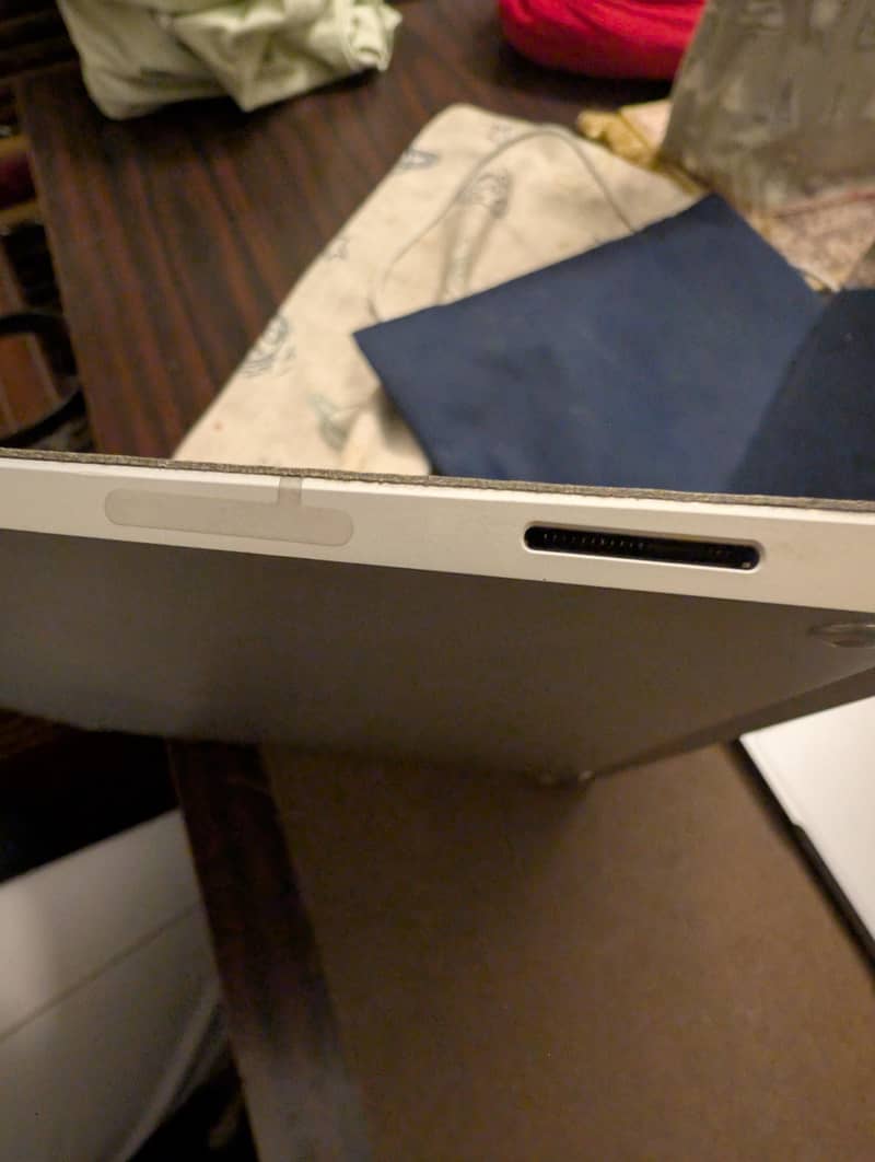 Microsoft Surface Laptop 2 3