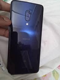 Sharp Aquos Zero 2 bord