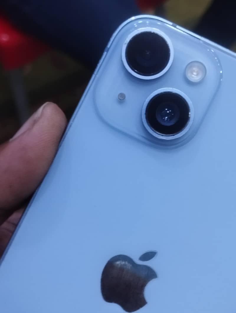 Apple iPhone 14 4