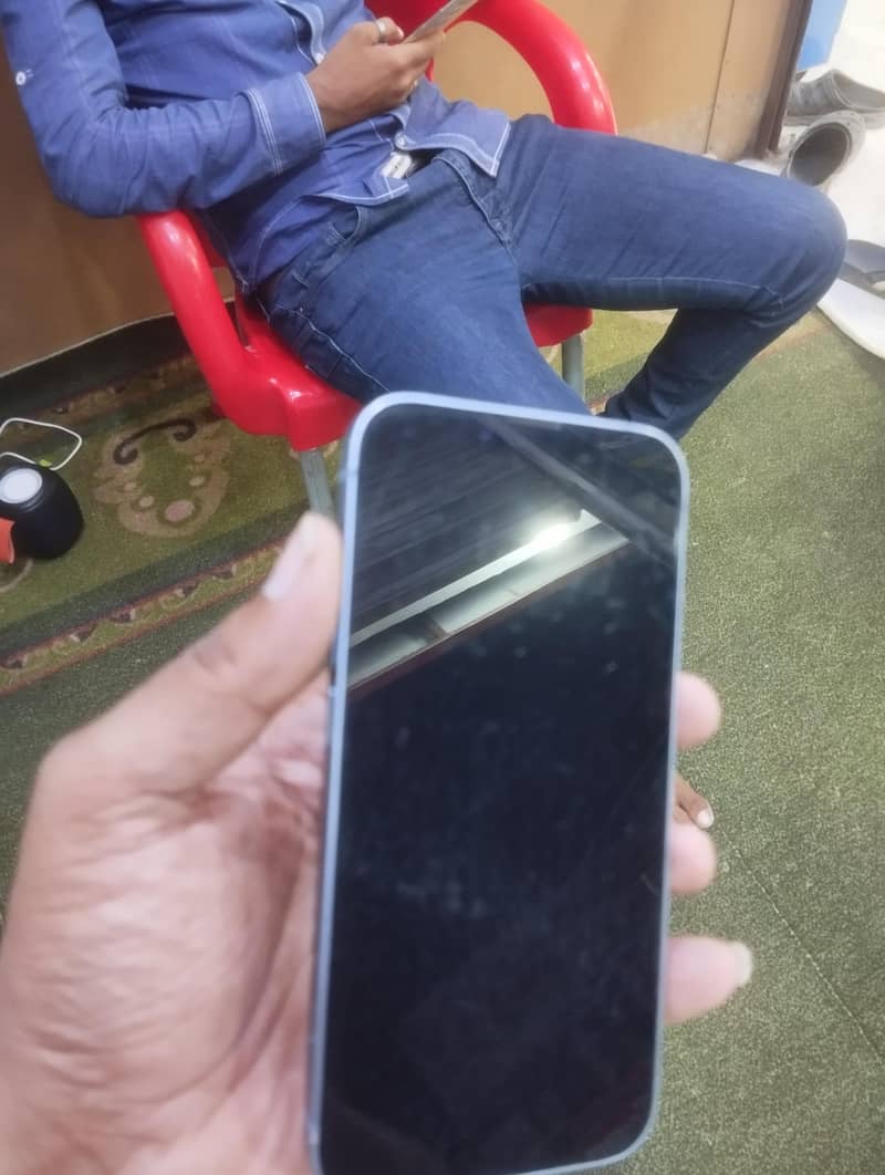 Apple iPhone 14 6