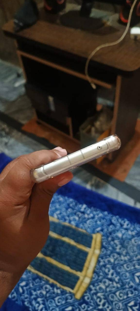 Google Pixel 7a 3