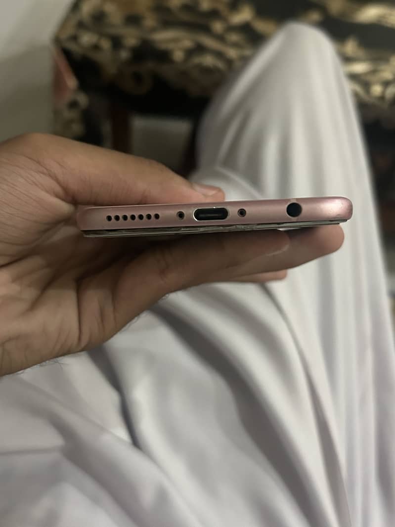 Huawei Nova 2 Plus 6