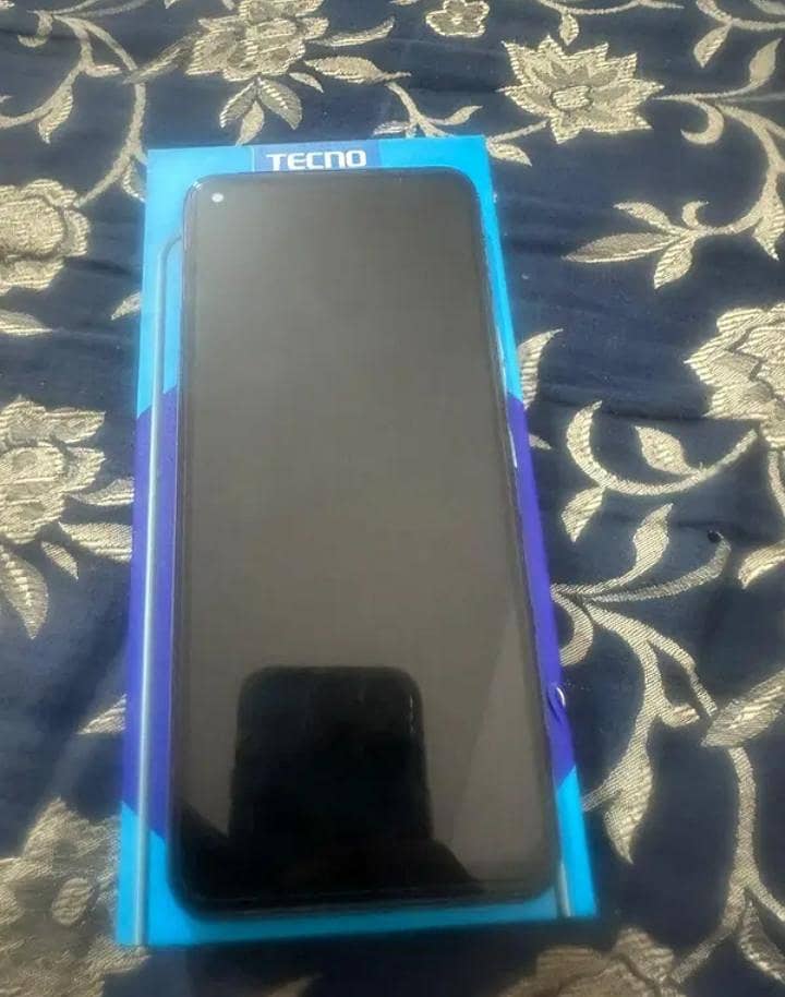 Tecno camon 16se 3