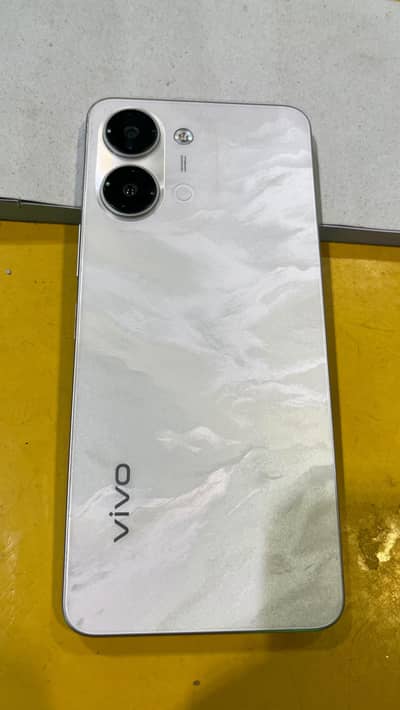 Vivo Y05