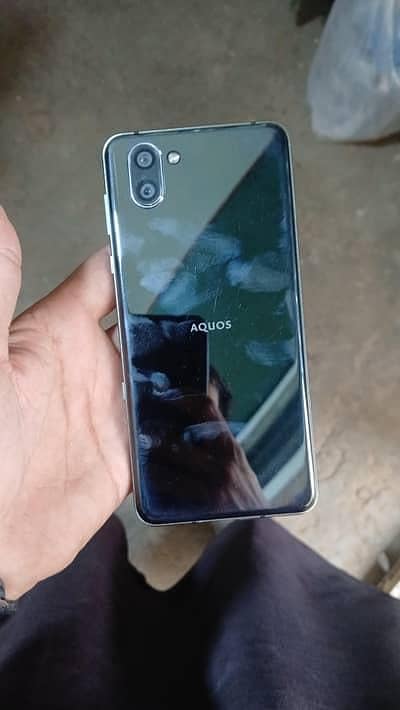 Sharp Aquos R2 pta aproved