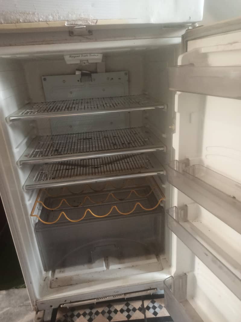 Dawlance fridge 1