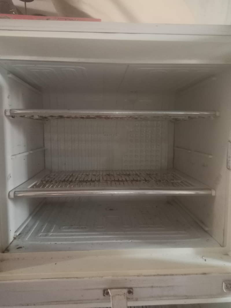 Dawlance fridge 2