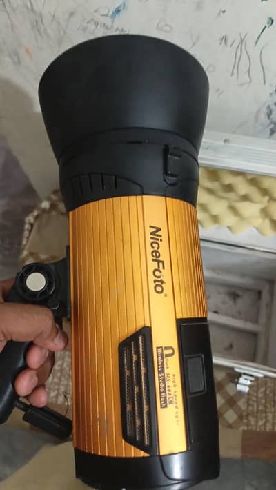 NICEFOTO HS-400C portable Battery-Powered High Speed Studio Flash