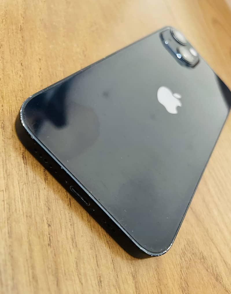 Apple iPhone 13 1