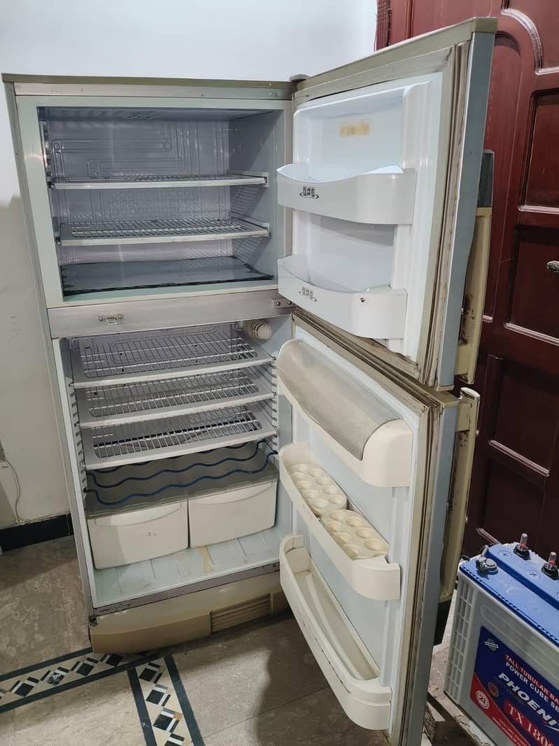 refrigerator 1