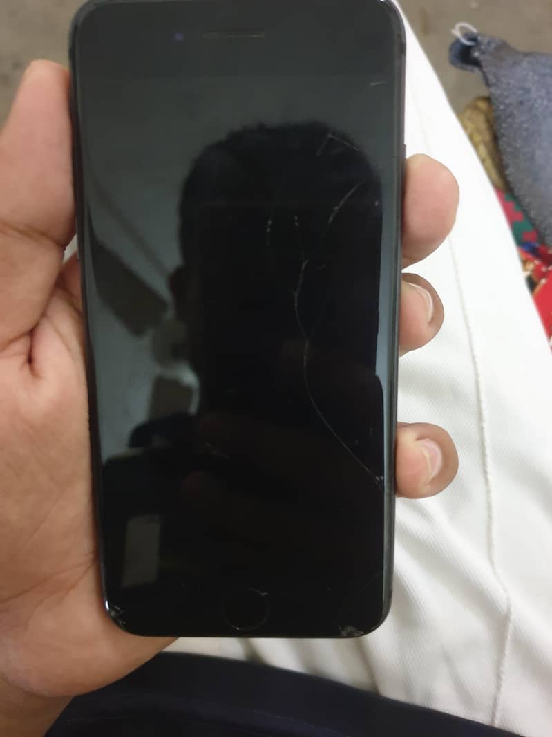 Apple iPhone 8 2