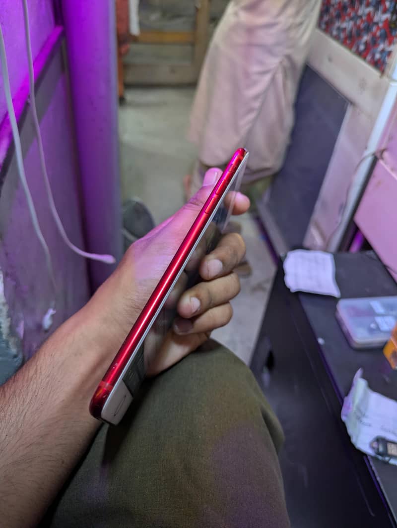 Apple iPhone 7 Plus 0