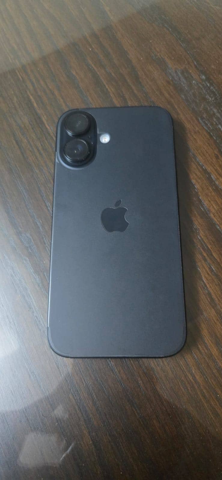 Apple iPhone 16 2