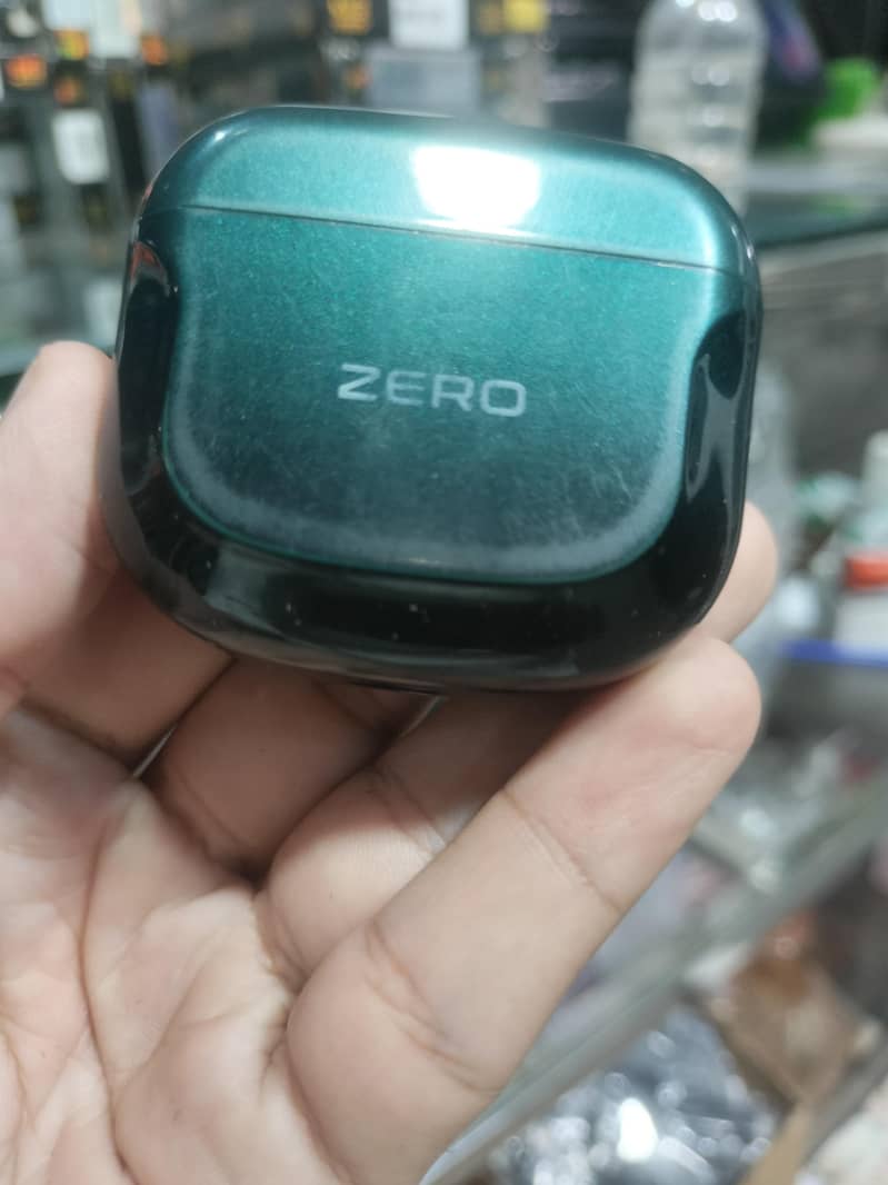 zero Airpods 0