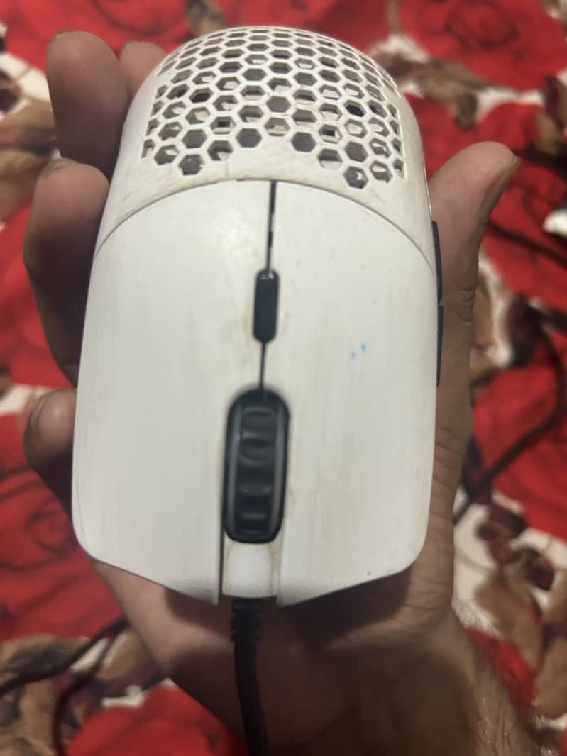 Glorious Model O wired mouse 1