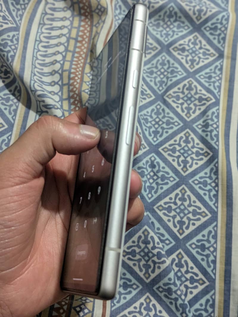 Google Pixel 7a 1
