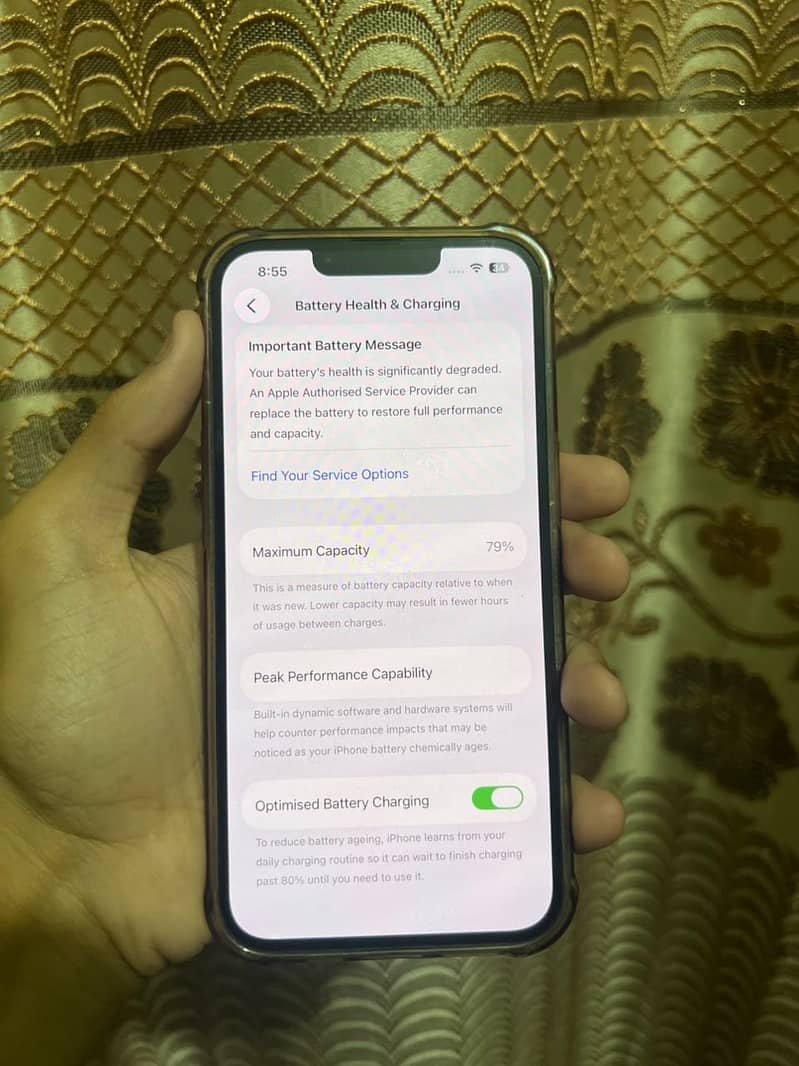 Apple iPhone 13 8