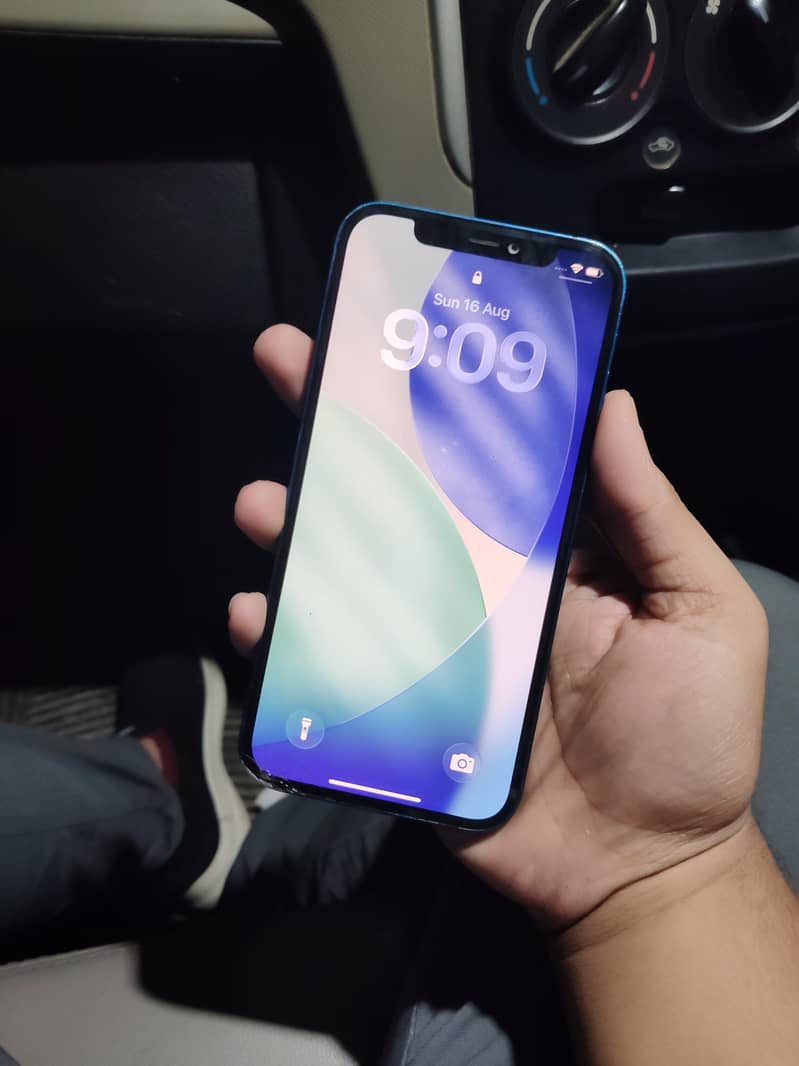 Apple iPhone 12 0