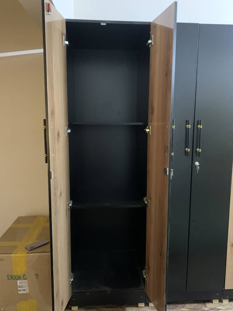 Cupboard & Dressing 7