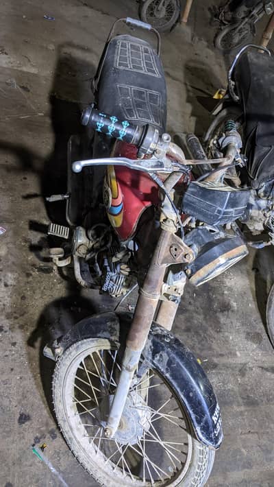 Dhoom 70cc 2014 1st owner complete documents